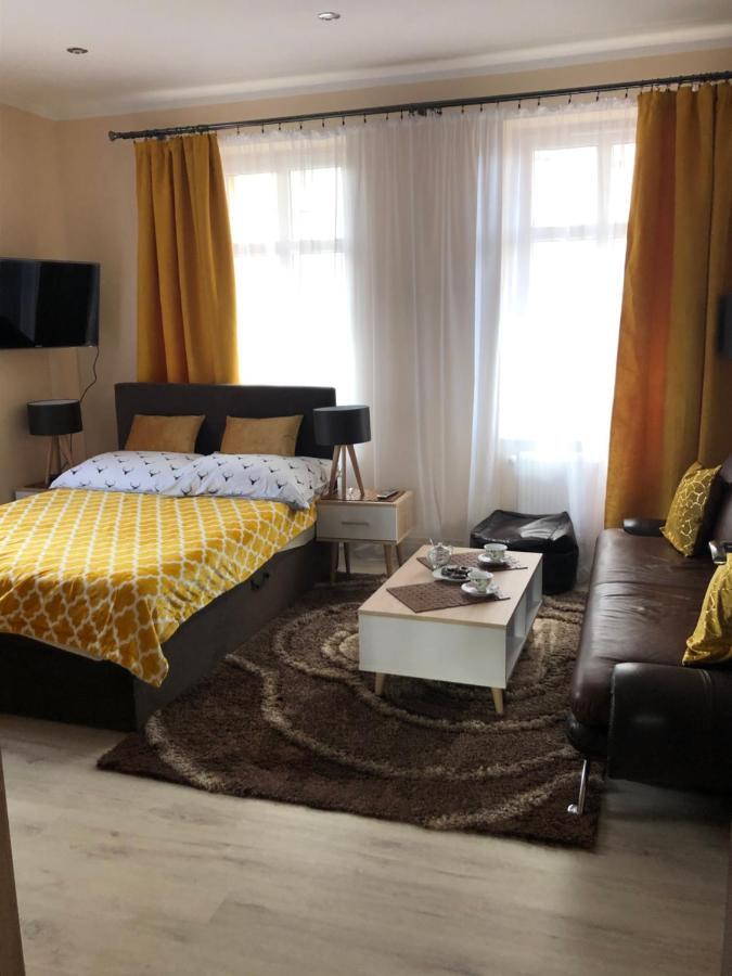 דירות ילנייה גורה Bibi Apartament מראה חיצוני תמונה